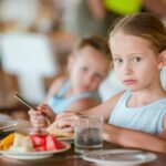 Pola Makan Sehari-Hari yang Membantu Anak Tetap Fokus di Sekolah